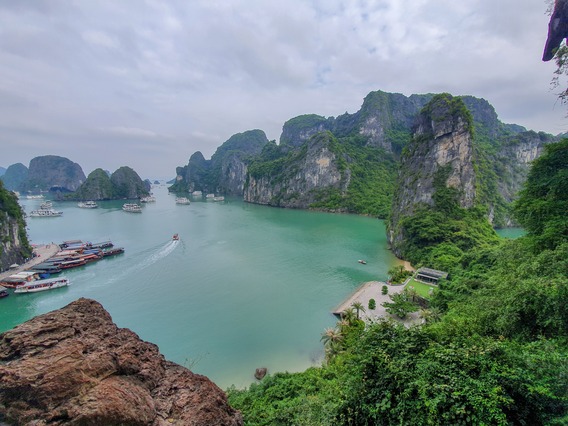 Apa yang Terkenal dari Vietnam? - Ha Long Bay