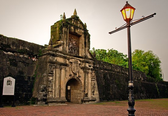 Tempat Wisata Terkenal di Filipina - Fort Santiago